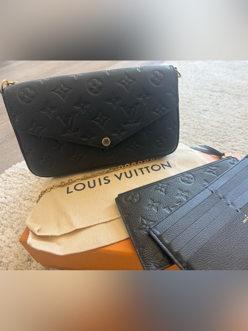Louis Vuitton Black Pochette Félicie